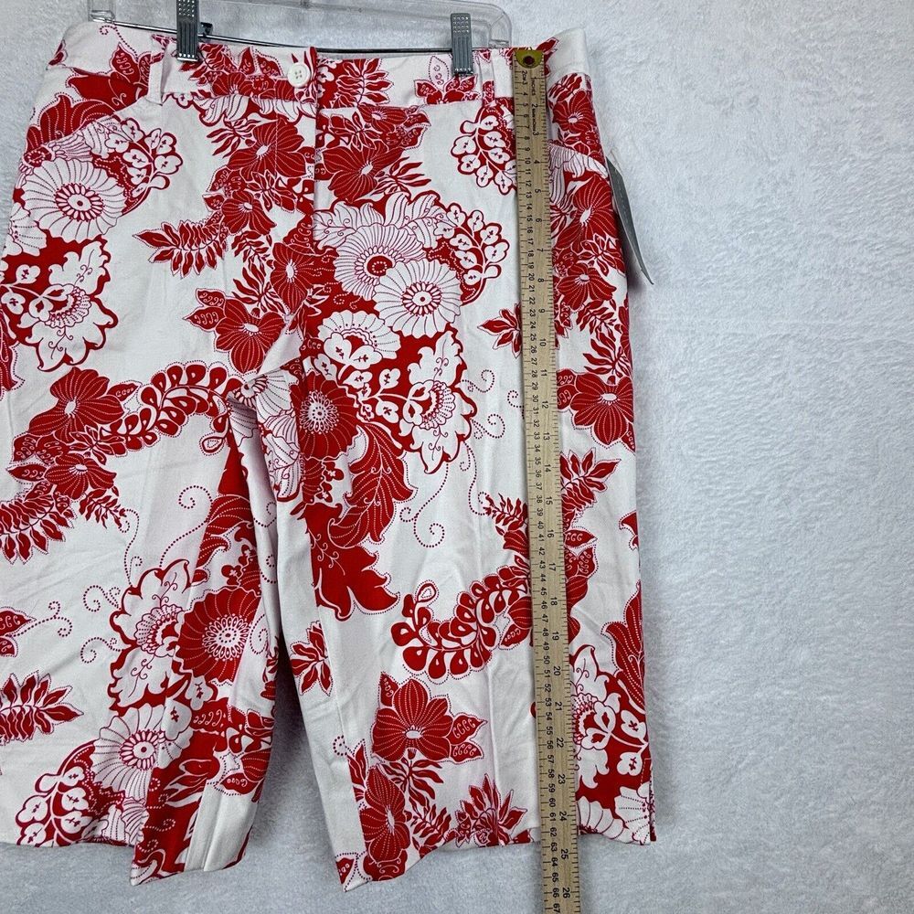NWT MADISON STUDIO Women's‎ Shorts Red & White Floral Size 14 - Picture 8 of 14